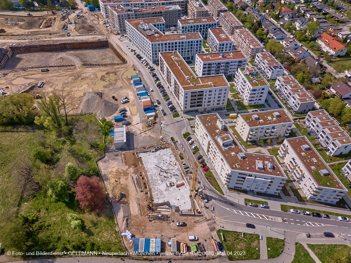 04.05.2023 - Luftbilder vom Alexisqaurtier und Pandion Verde in Neuperlach